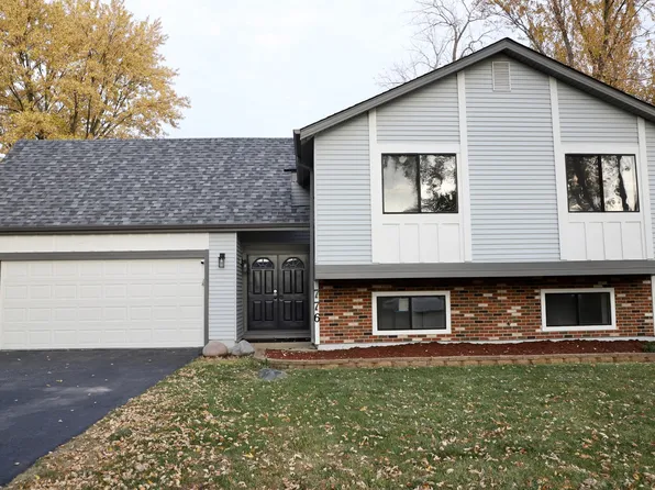 776 Voyager Dr, Bartlett, IL 60103