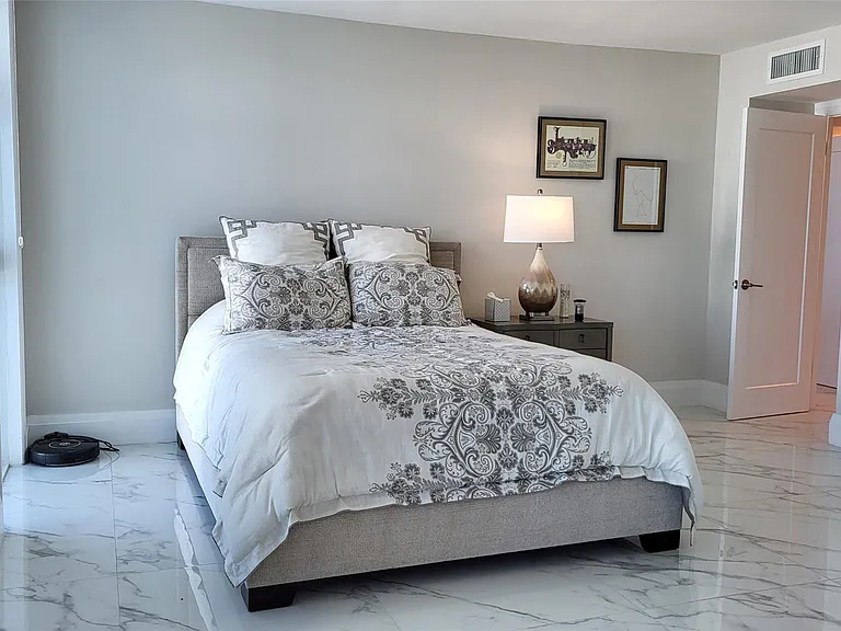 1360 S Ocean Blvd #1407 — Photo 28