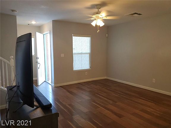 3rd image of 4512 Winter Place St