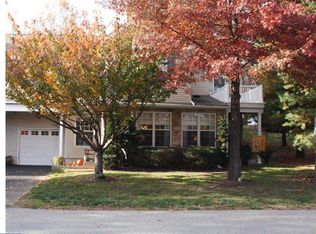 1572 Palmer Dr, Springfield, PA 19064