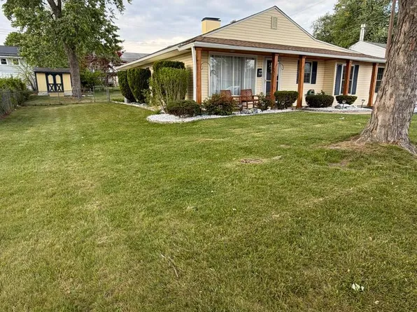 727 Auburn Rd, Fairless Hills, PA 19030