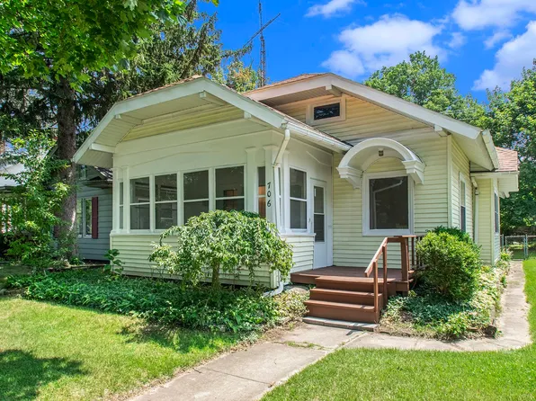 706 E Ewing Ave, South Bend, IN 46613