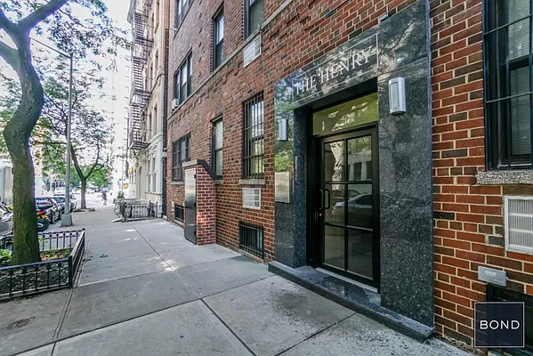 Rented by Bond New York | media 8