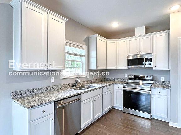 4th image of 1413 Pipeline Ave