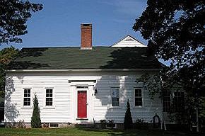Front Ext facing the driveway