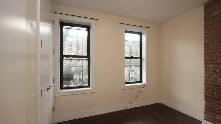 Rented by Nooklyn NYC LLC | media 11