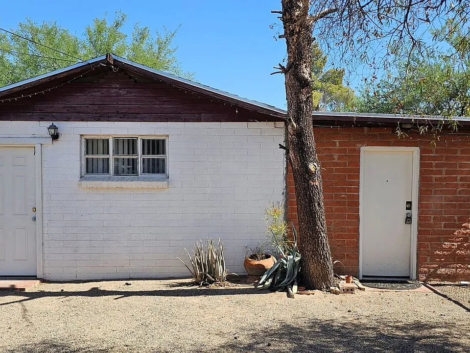 3441 N Mountain Ave #GUEST HOUSE