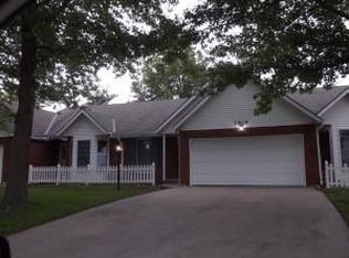 3910 Williams Brooke Dr, Saint Joseph, MO 64506