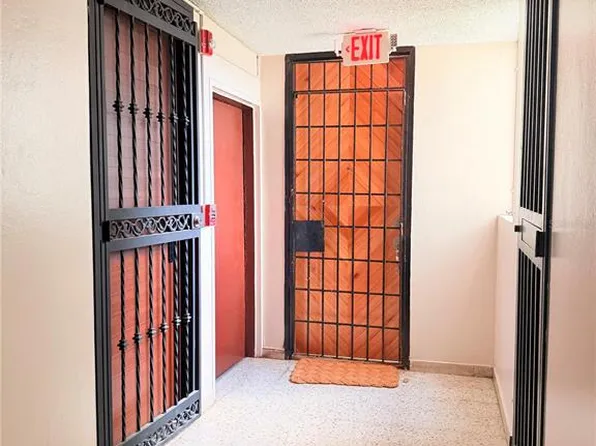 Cond Laguna Gardens Avenue Laguna #2-3D, Carolina, PR 00979