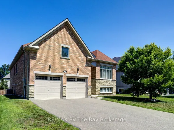 30 Allegra Dr, Wasaga Beach, ON L9Z 0H1