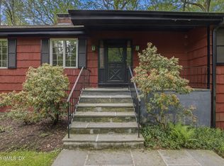 86 Dandy Dr, Cos Cob, CT 06807