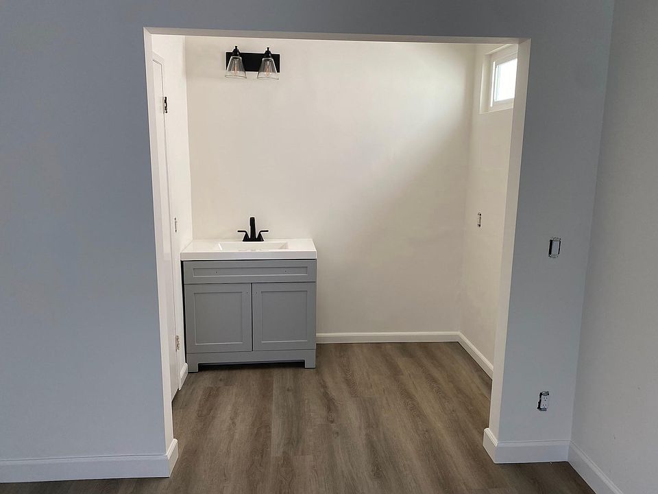 Bathroom Vanity Sink