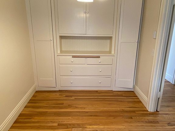 4th image of 1565 Greenwich St APT 11