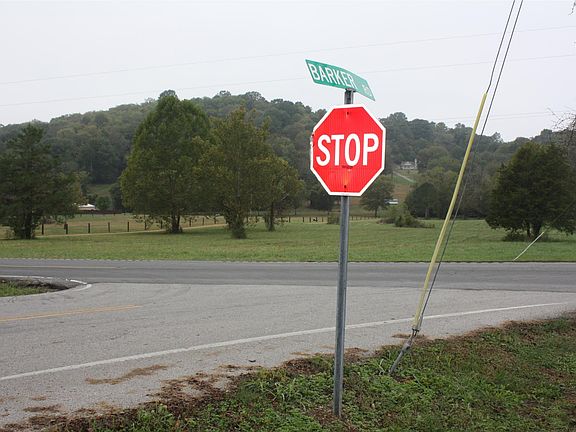 4th image of 5679 Carters Creek Park