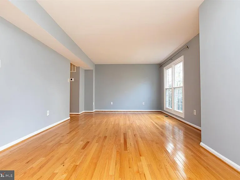 10622 Tuppence Ct — Photo 7