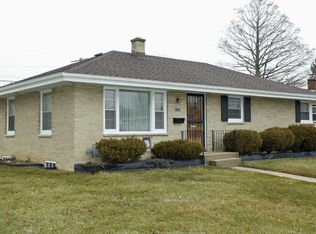 1318 Harmony Dr, Racine, WI 53402