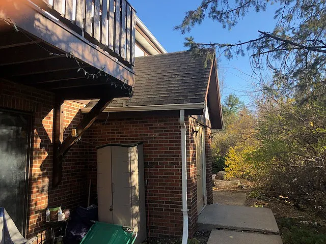 N92W7010 Evergreen Ct — Photo 2