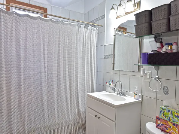 1229 East 37th Street image 8 of 23