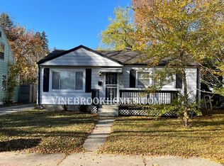 5353 N 56th St, Milwaukee, WI 53218