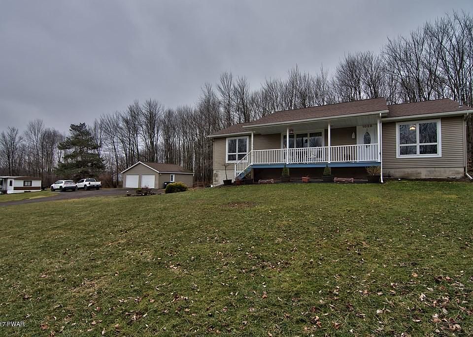 Front porch  / house