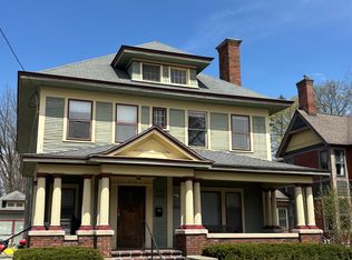 814 W Kalamazoo Ave, Kalamazoo, MI 49007