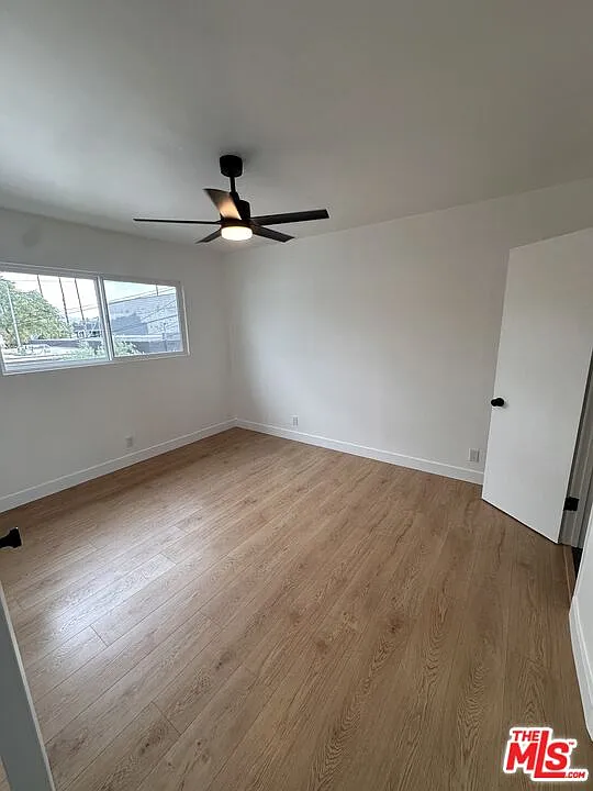 3 bed, 2.0 bath, 1300 sqft, $5,995 — Photo 4
