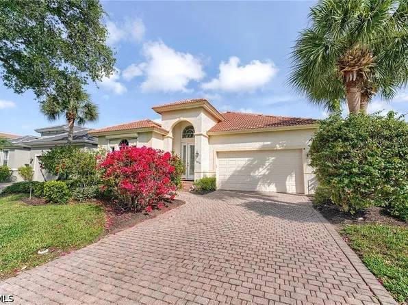 8916 Dartmoor Way, Fort Myers, FL 33908