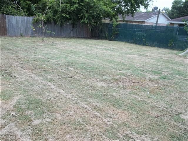 2nd image of 4727 Curly Oaks Dr