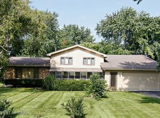 10S090 Alago Rd, Naperville, IL 60564