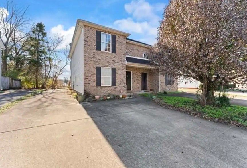 1st image of 1422 Middleborough Ct