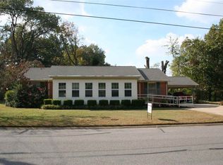 1805 Kit Carson Rd, Dyersburg, TN 38024