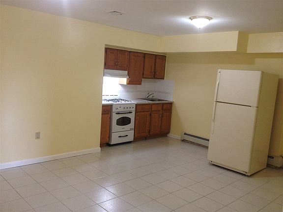4th image of 6823 Adams St #1