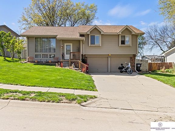 5th image of 306 Flint Cir