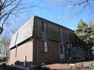 57 Trolley Crossing Ln, Middletown, CT 06457