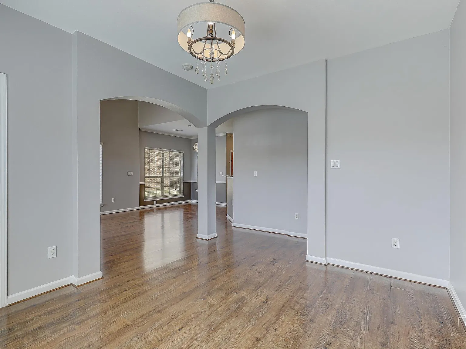 2 bed, 1838 sqft, $2,295 — Photo 3