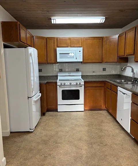 715 S Clinton St #7A — Photo 1