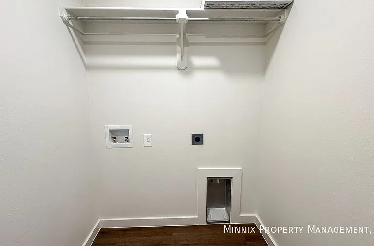 2127 Langford Ave — Photo 16