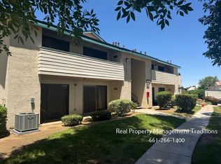 44442 15th St E APT 3, Lancaster, CA 93535