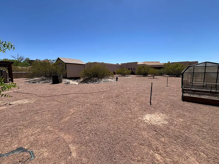 Superstition Dr — Photo 27