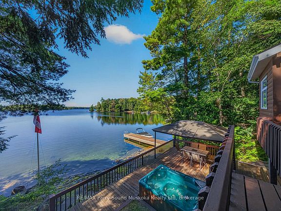 2nd image of 24 Deer Point Rd