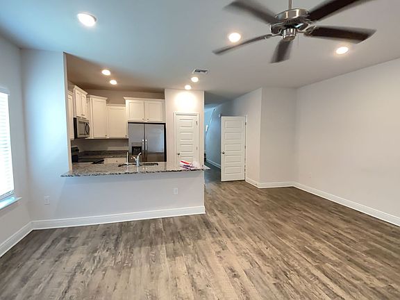 4th image of 1602 Caleigh Ct