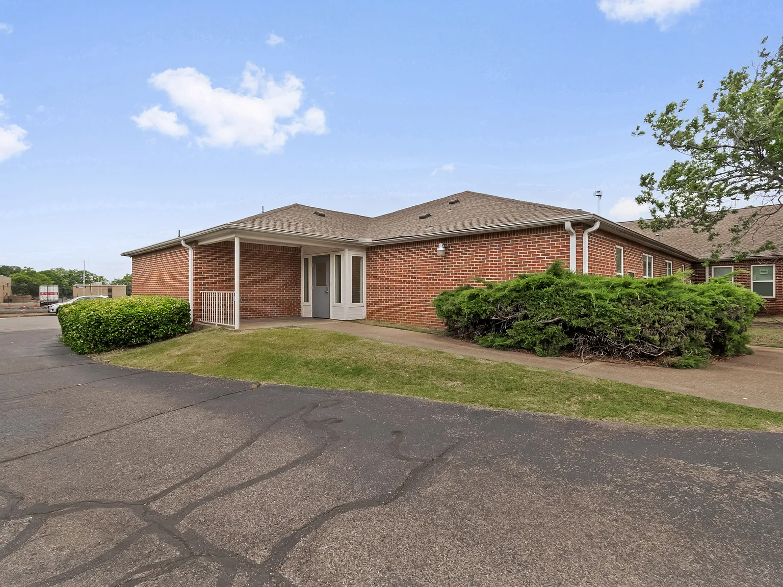 1 bed, 1.0 bath, $1,029 — Photo 4