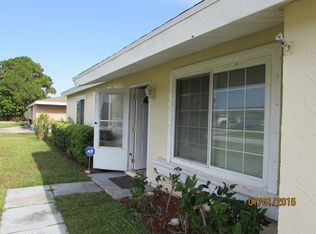 1495 SE Grapeland Ave, Port Saint Lucie, FL 34952