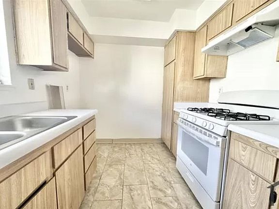 3rd image of 4180 Marlton Ave APT 16