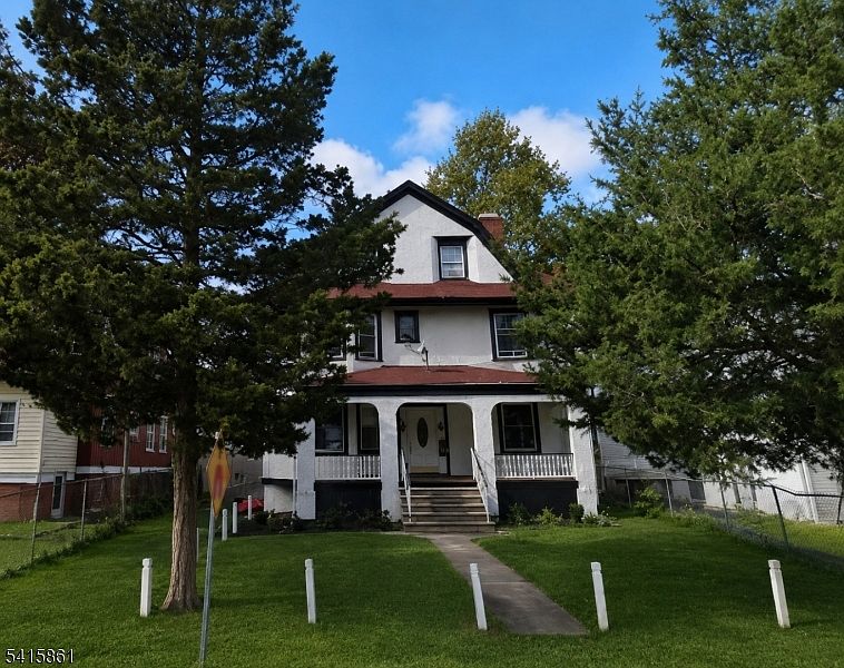1st image of 127 S Burnett St