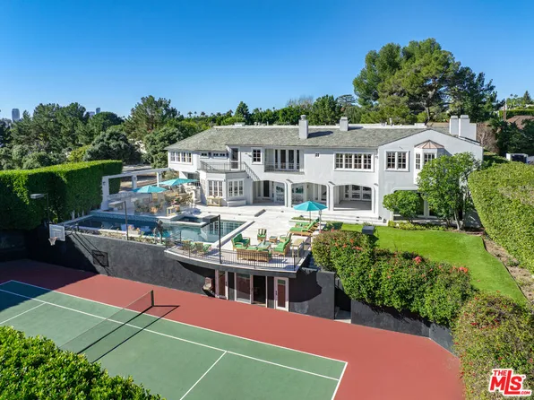 702 N Sierra Dr, Beverly Hills, CA 90210
