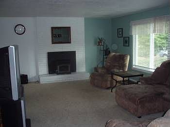 4th image of 15125 SE El Camino Way