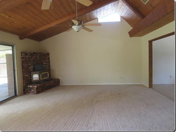 3rd image of 2547 W Clemenceau Ave