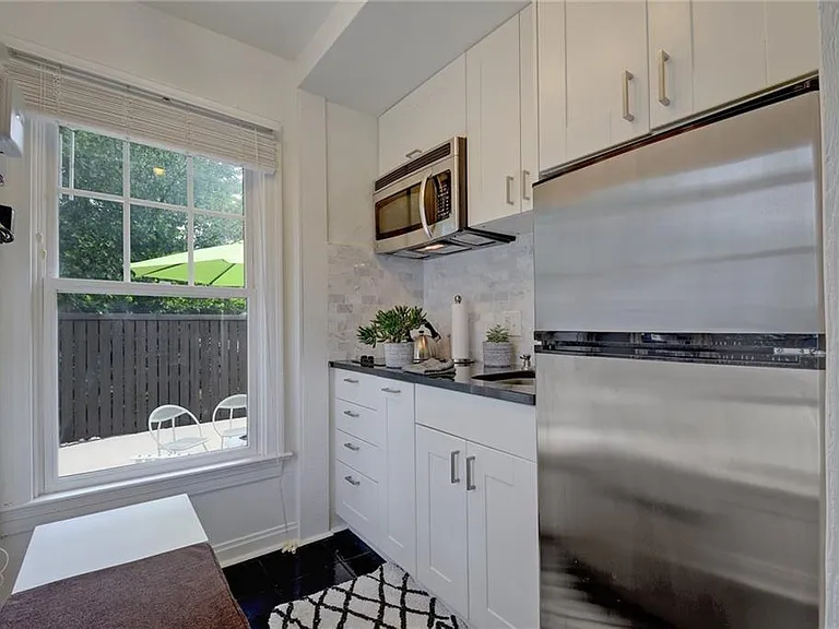 4518 Red River St — Photo 4