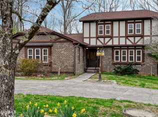 105 Teakwood Ct, Clinton, TN 37716